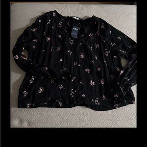 Hollister Dark Charcoal Floral Blouse